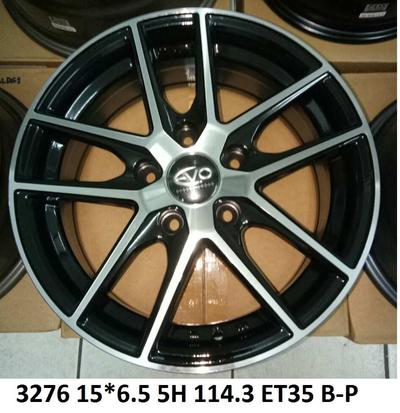 Mags 15 inch 6.5 wide 5 holes silver black